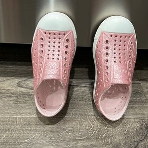Girls Native pink glitter shoes.  Size-c9 only worn a few times.
